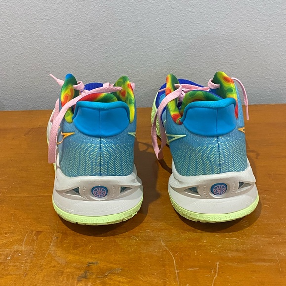 Size 16 Men’s Nike Kyrie 4 Low Sue Fresh - Picture 2 of 4